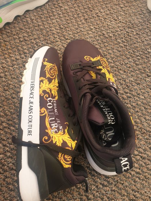 Vand adidași Versace