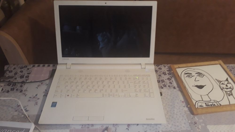 Laptop Toshiba Satellite+geanta-C55-C-137 cu procesor Intel® Core™