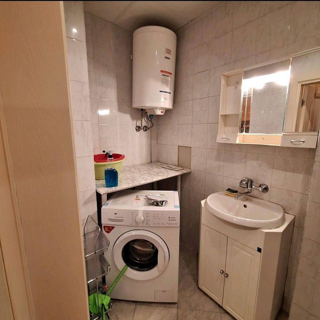 Дава се под наем Тристаен апартамент в Пловдив, Кючук Париж - 87 кв.м за 400 € - Снимка #9