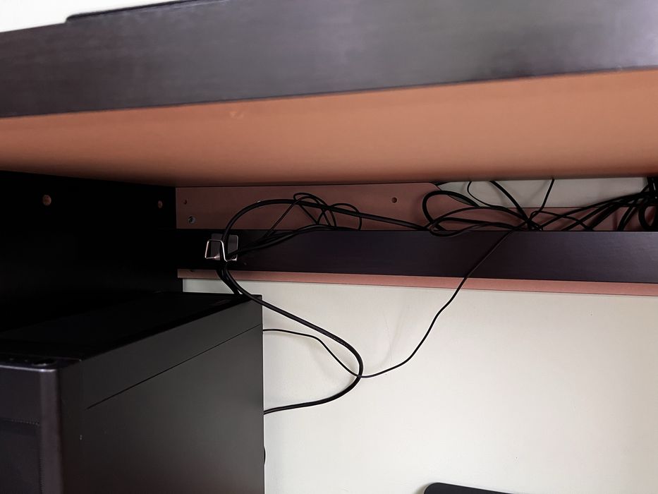 Birou Ikea cu extensie