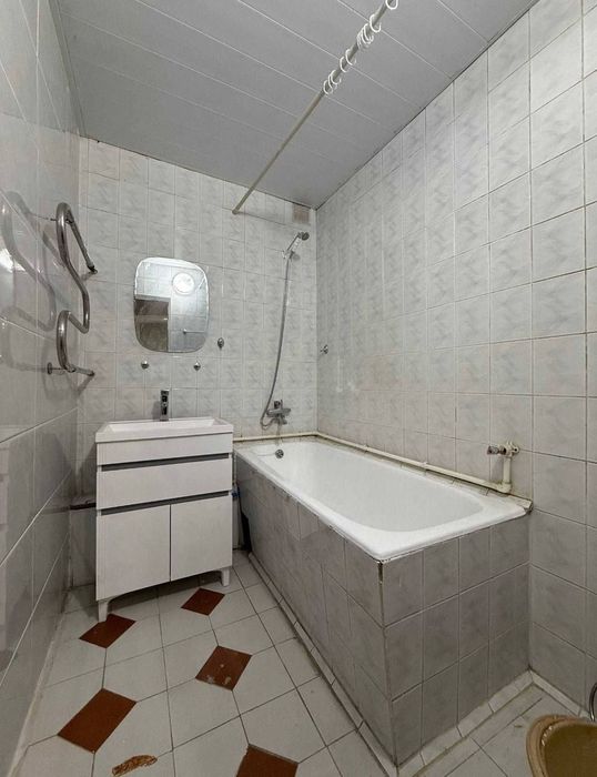 Юнусабад 2 квартал 3/2/9 (72²) продаётся квартира