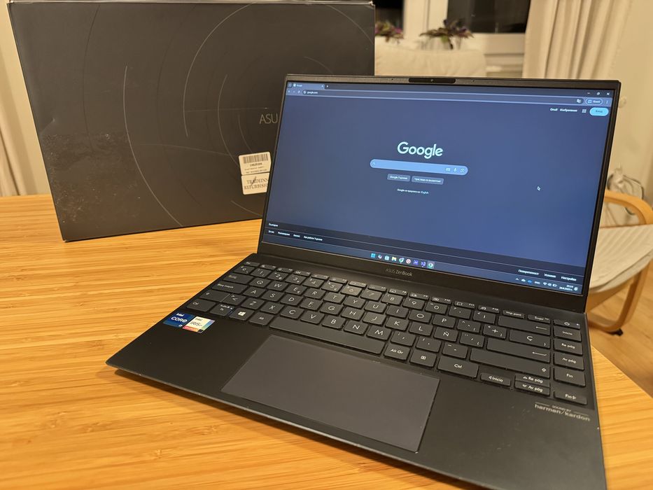 Asus ZenBook UX425EA – i7 11th Gen, 16GB RAM, 512GB SSD, 14" FHD