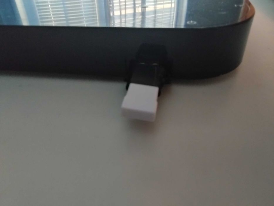 страхотен 3D BLUE RAY плеър -перфектен,нов внос от Англия