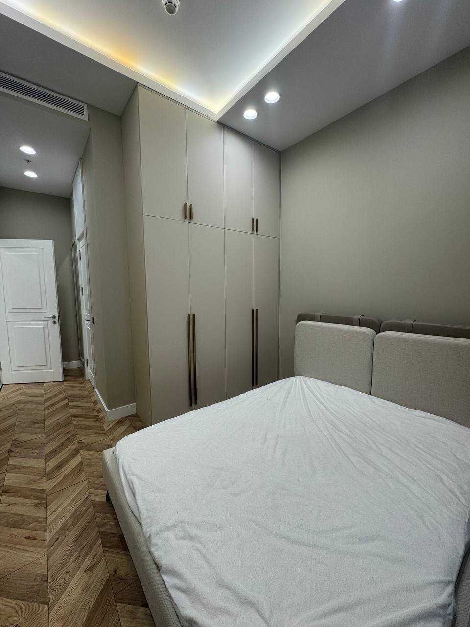 СРОЧНО АРЕНДА 4ком квартира на ЖК Nest one вид на парк 40-этаж 93м2