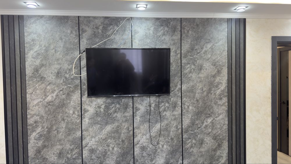 Телевизор LG диогональ 110 см