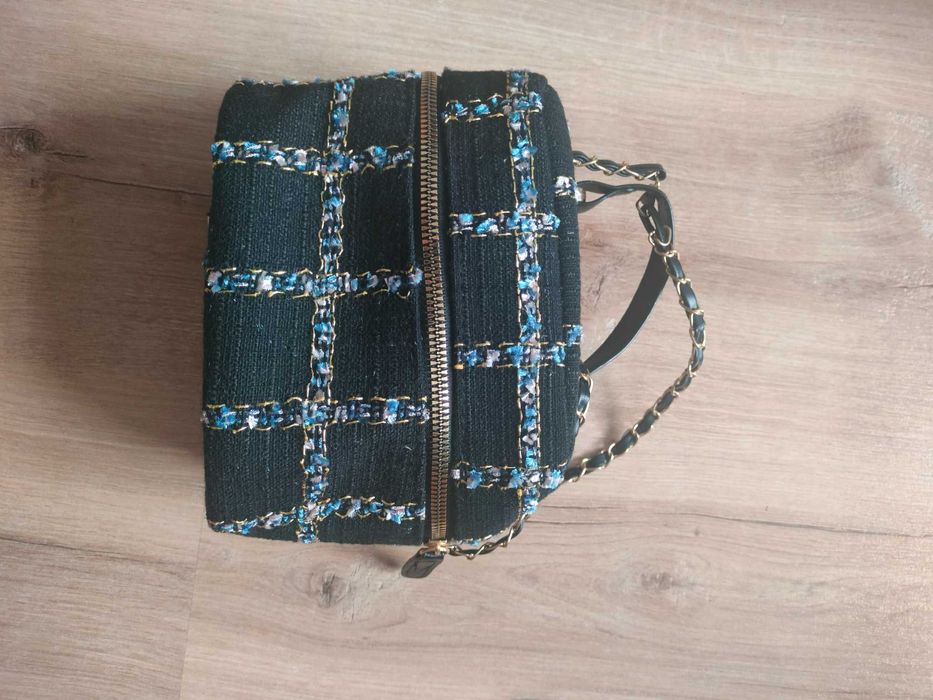 Дамска чанта букле