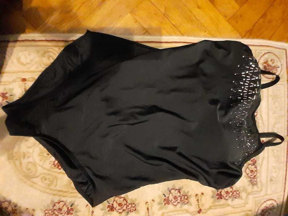 Costum de baie mărime 44