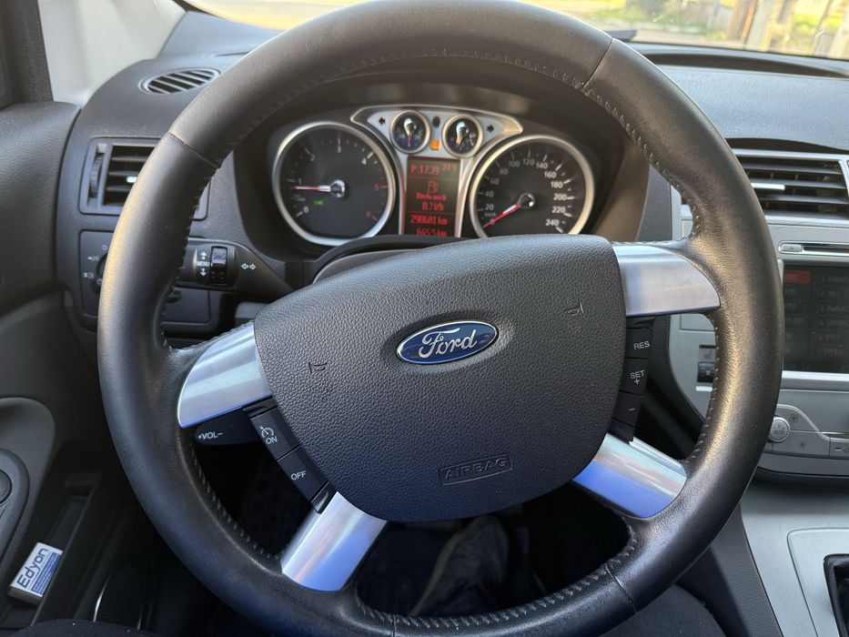 Vand ford kuga automat