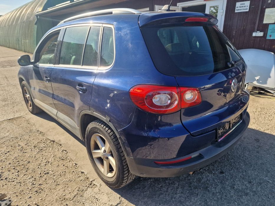 Dezmembram Volkswagen Tiguan 2009 Auromat 4x4 2.0tdi CBAB