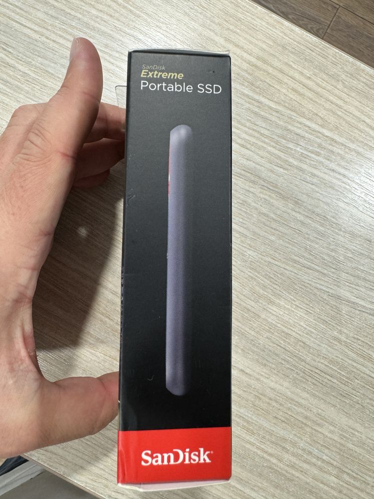 SSD extern Sandisk Extreme Portable V2, 1TB, NVMe nou sigilat