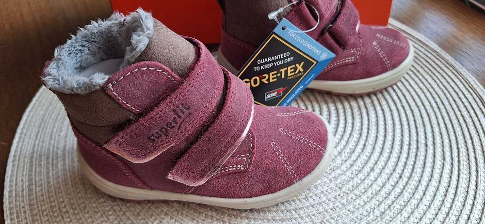 Нови боти/ботуши/апрески на Superfit, Clarks, Geox - н. 22
