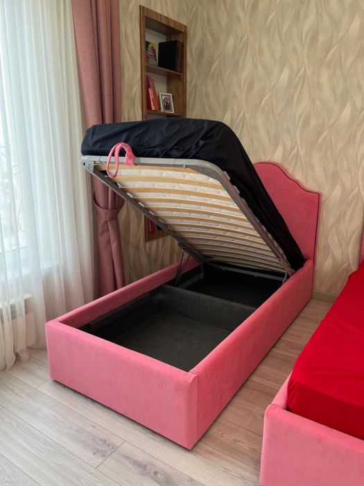 Продаем Новую Детскую односпальную кровать с матрасом