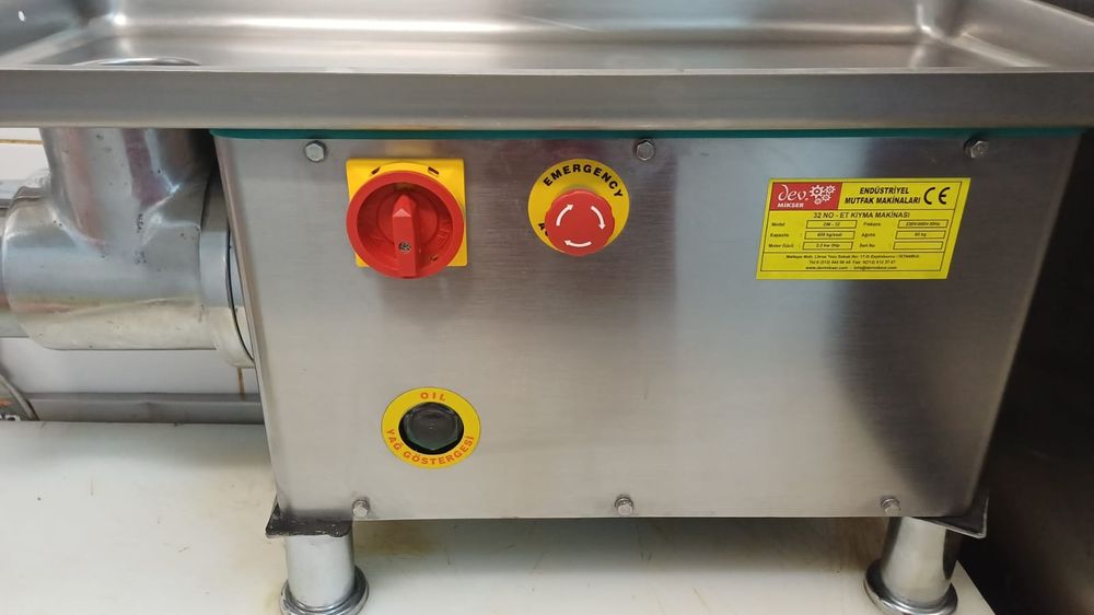 Mașină de tocat carne