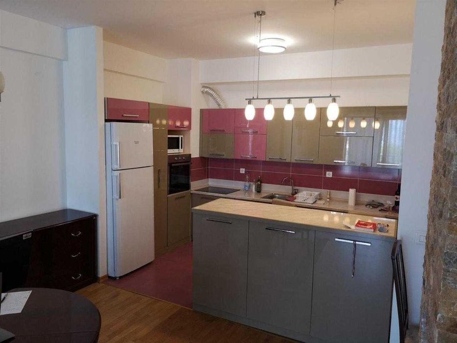 Дава се под наем Двустаен апартамент в Бургас, Лазур - 66 кв.м за 204 € - Снимка #2