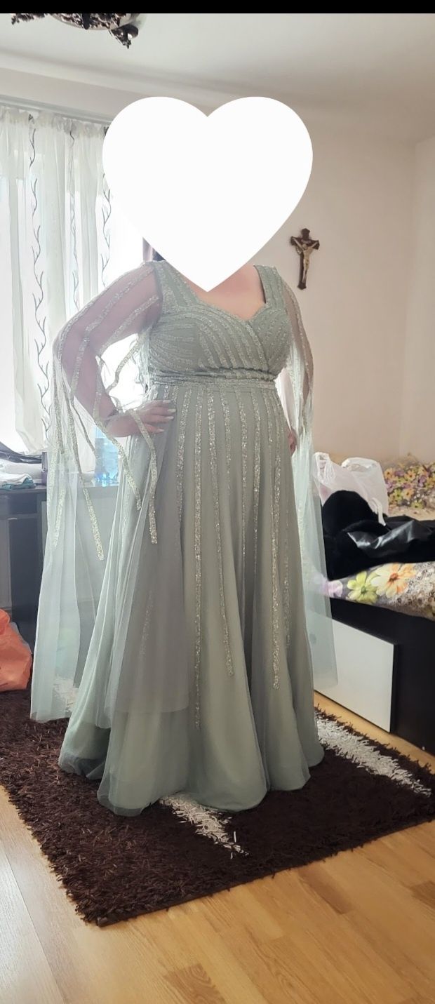 Vand rochie ocazie