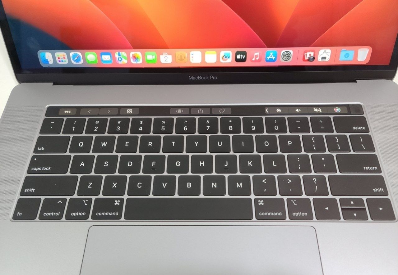 #Macbook pro i9.