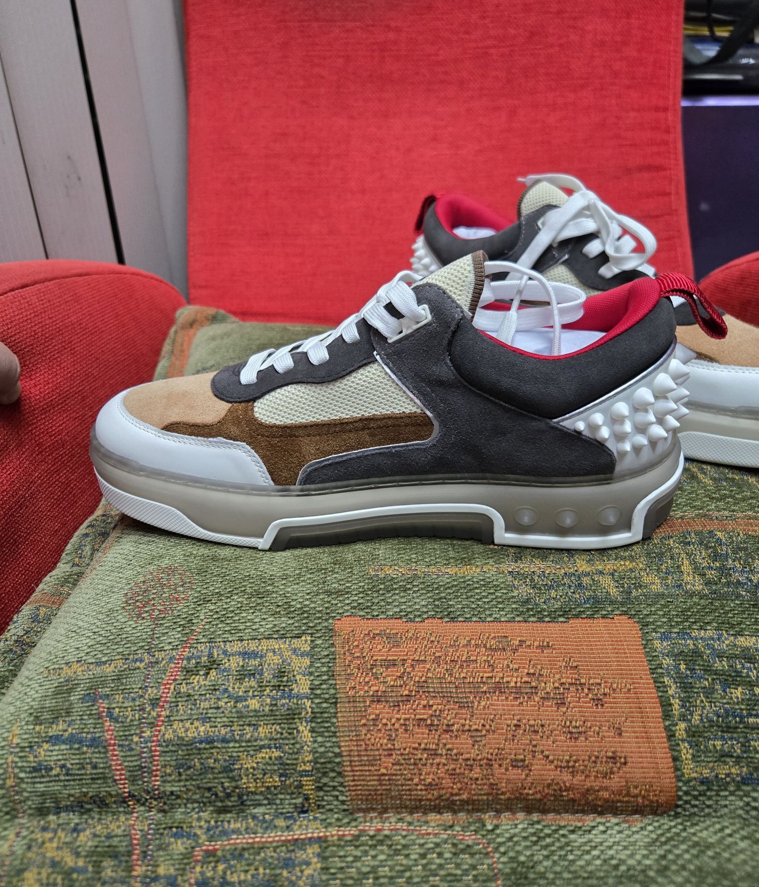 Обувки Louboutin Astroloubi