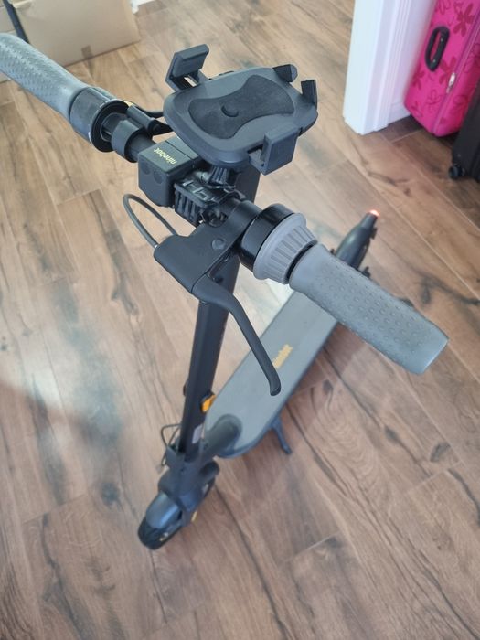 Trotineta ninebot