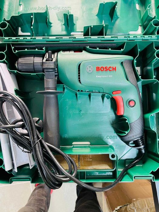 Mașină găurit cu percuție Bosch EasyImpact 600 (600 W, în cutie)