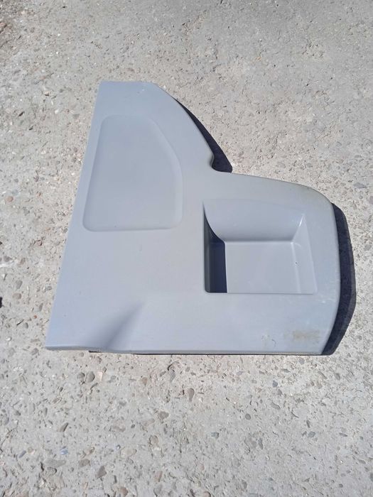 Седалка 4-ка и преграда за товаро - пътнически бус Пежо, Ситроен, Фиат