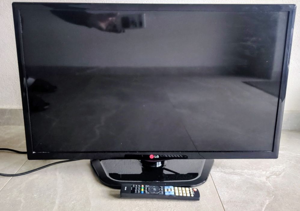 Vând televizor LG