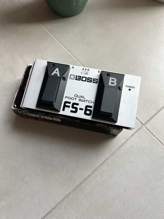 Pedala chitara Boss FS6 dual switch