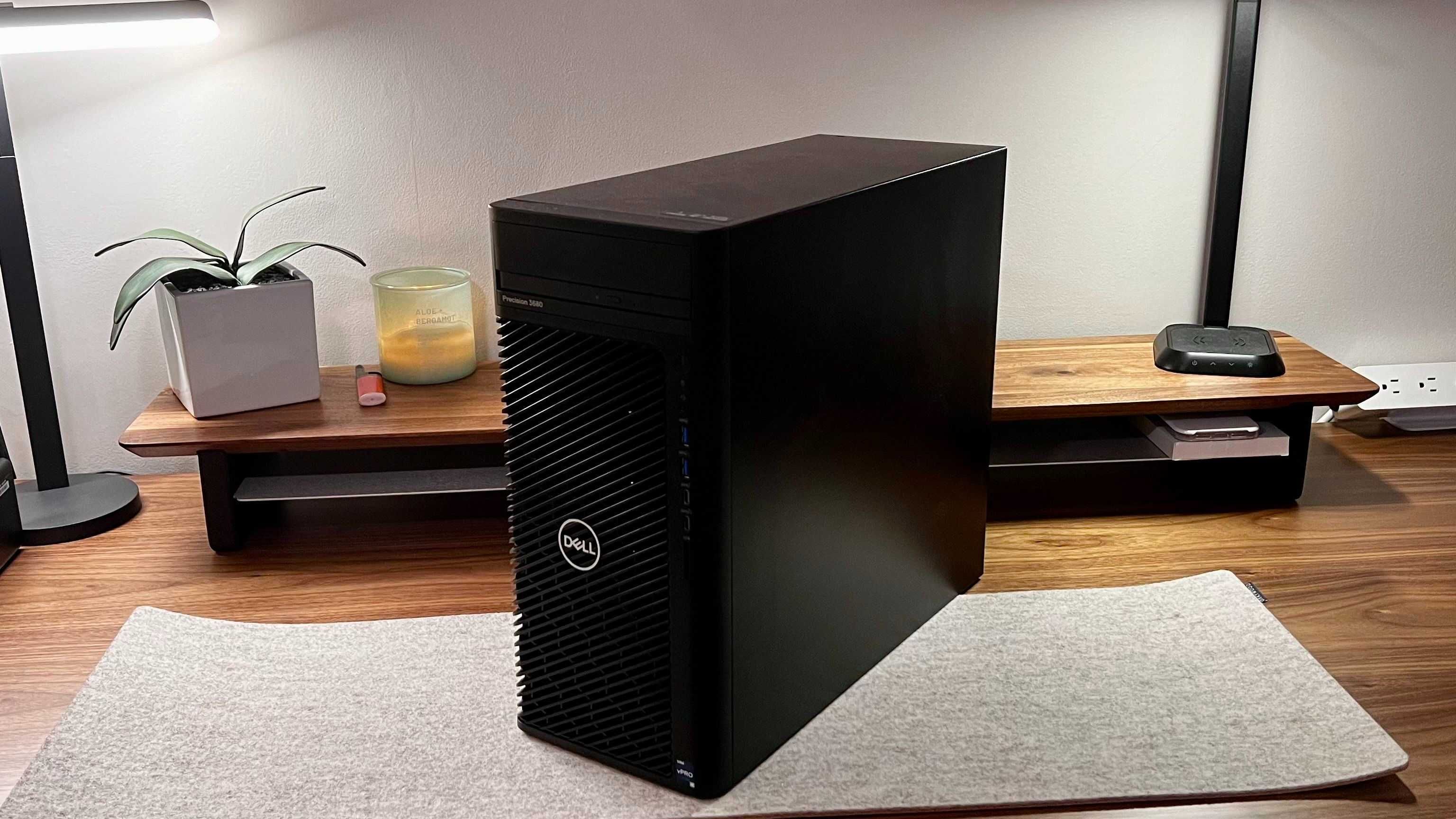 DELL Precision Tower 3680 Workstation