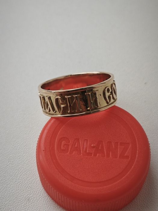 Продам золотое кольцо