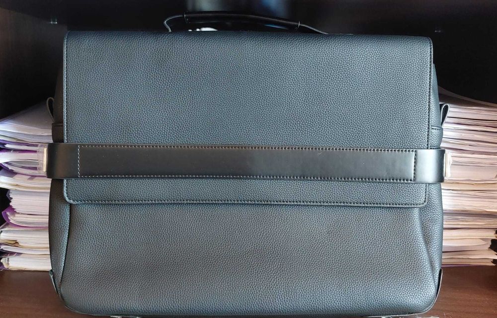 Geanta originala noua BRANVE pentru laptop 15,6 inch