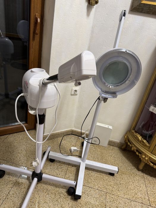 Vapozon si lupa cosmetica