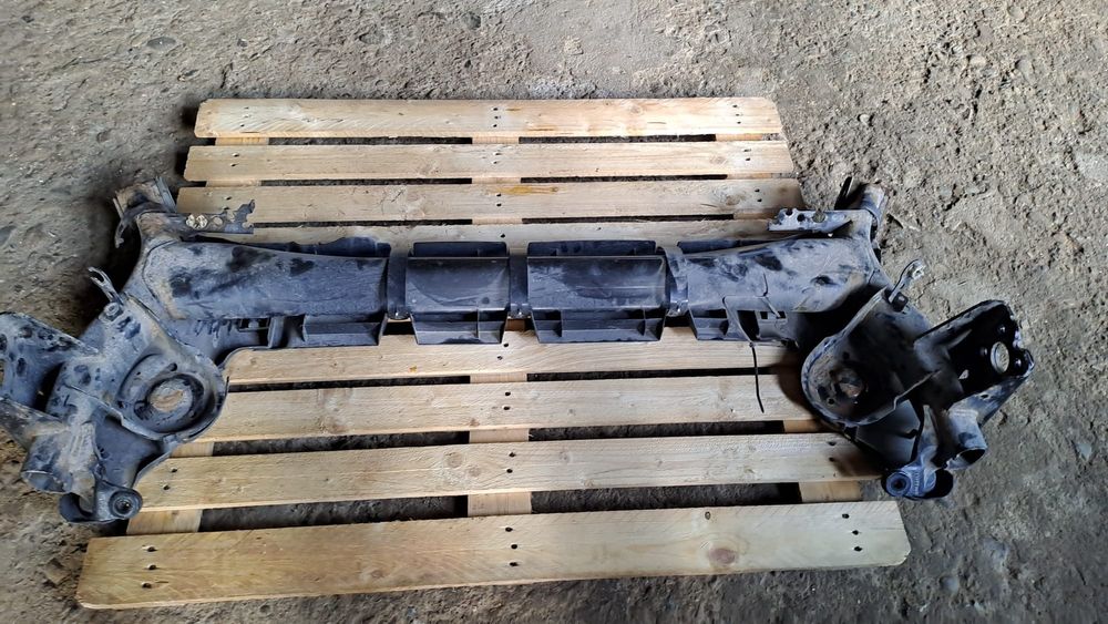 Punte spate Renault Megane 4