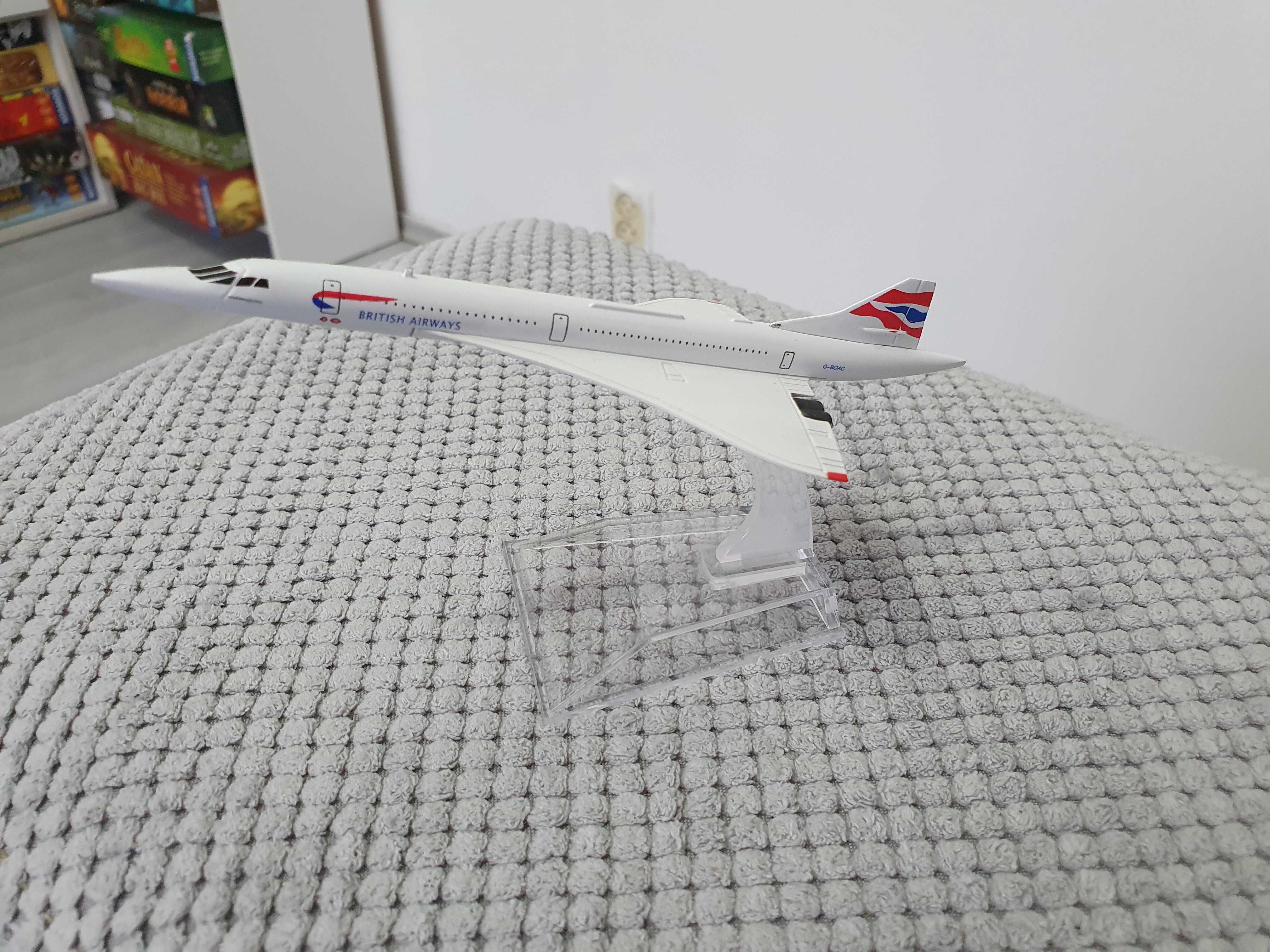 Macheta metalica avion diferite modele