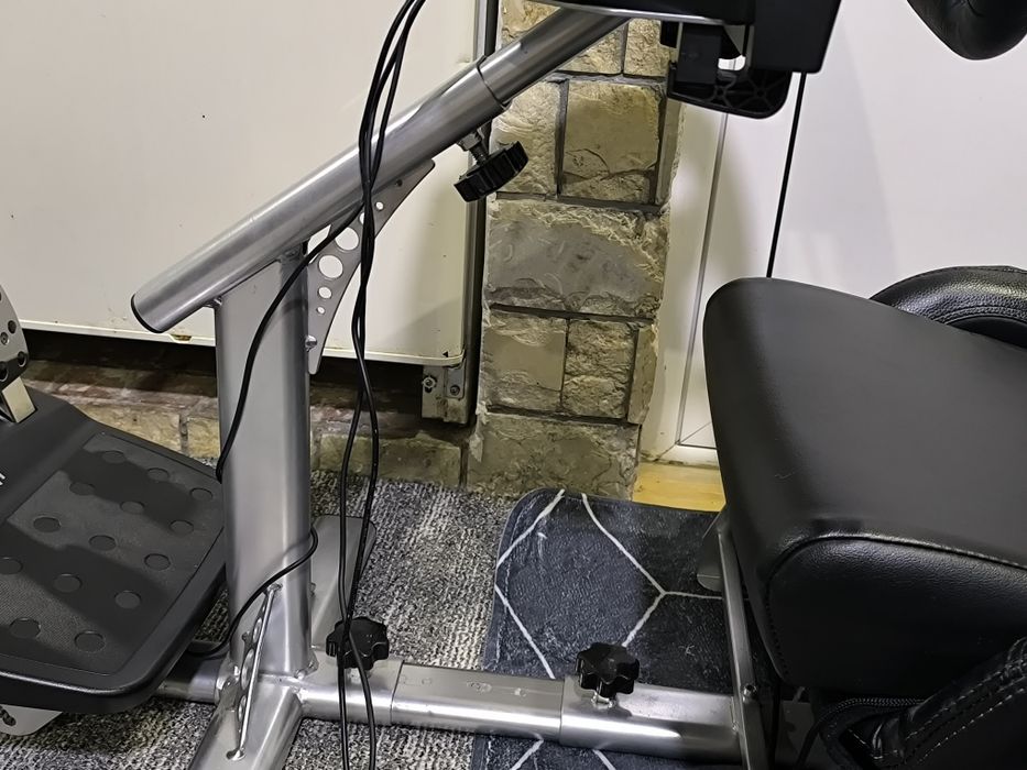 Седалка симулатор Playseat с волан Logitech G920 с шифър