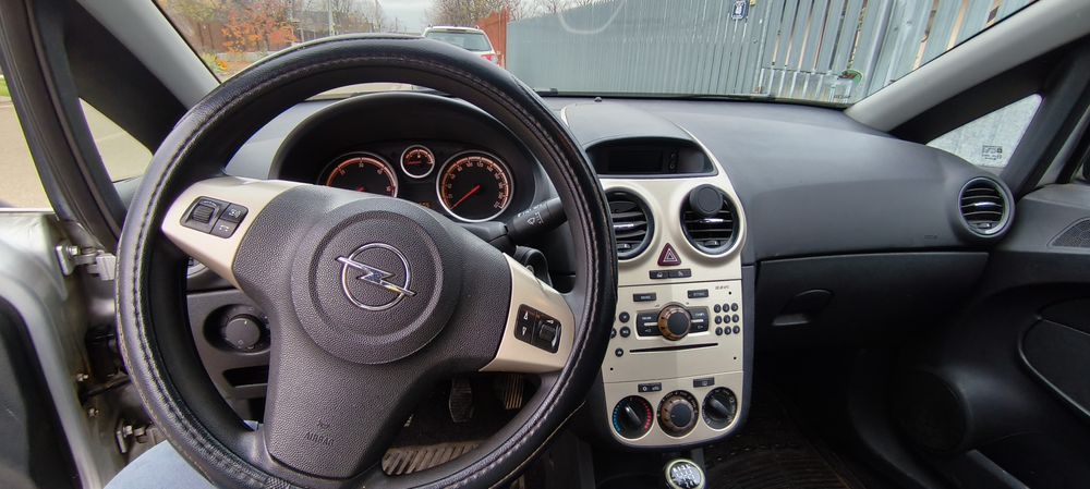 Opel CORSA D 2008