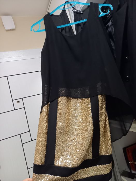 Дамска рокля с воал и пайети