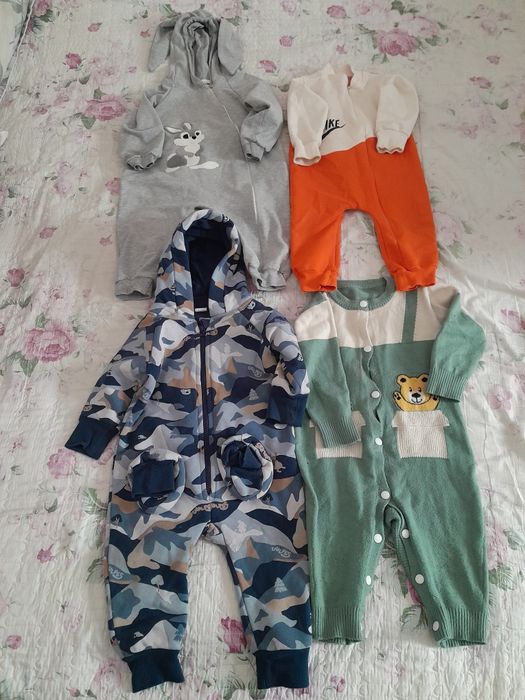 Yosh bolalar uchun kiyimlar