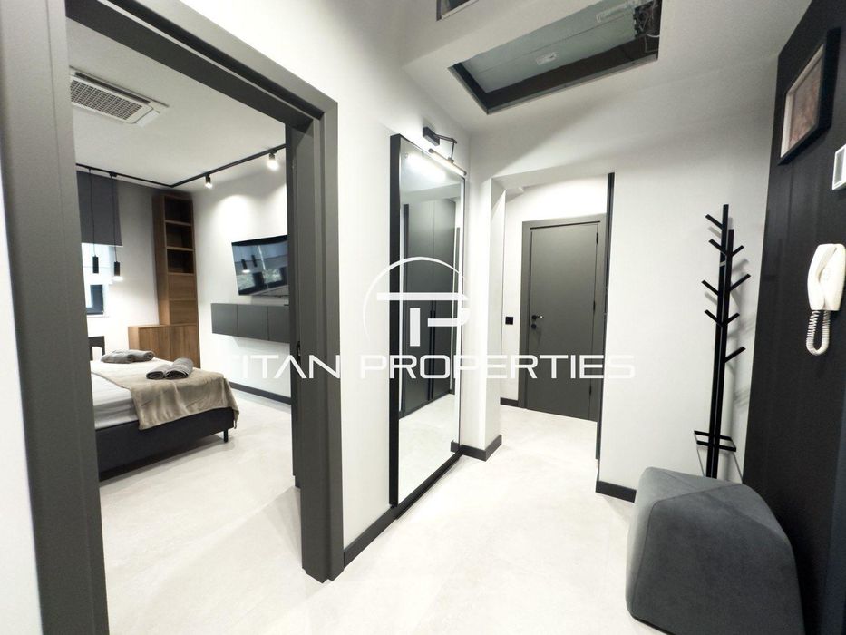 Тристаен, под наем, Център