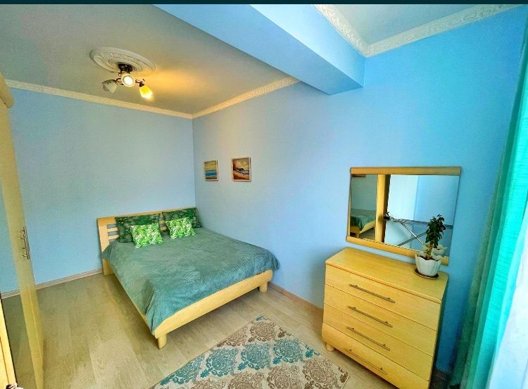 Хорошая 2х комнатная квартира посуточно