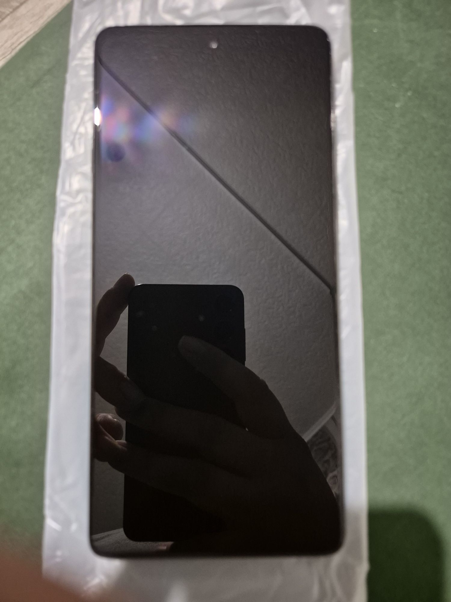 Продавам Motorola edge 20