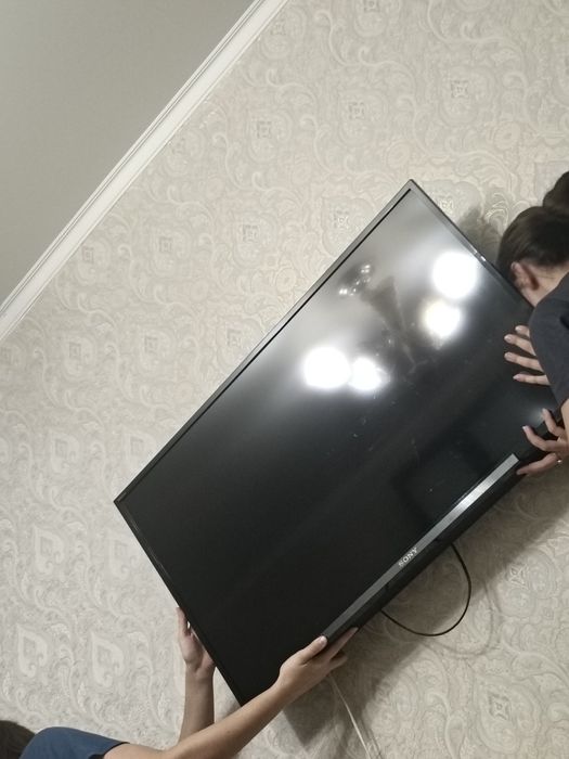 Продам телевизор Sony