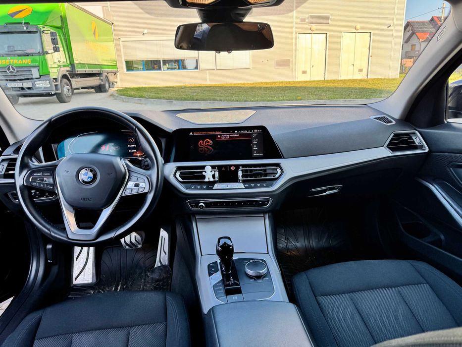 BMW Seria 3 (318i) 2021 - G20