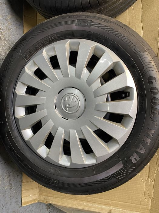 Jante roti vara 16 Skoda Octavia Audi Q2 VW Passat 205/60R16 Goodyear