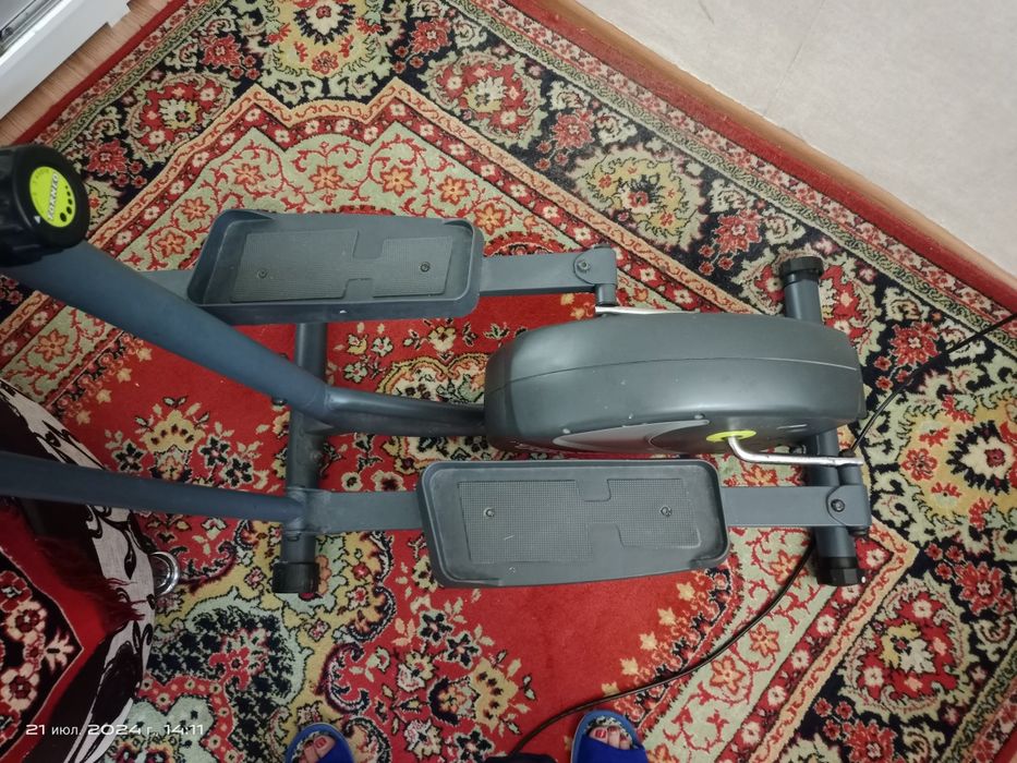 Продам эллиптический тренажёр