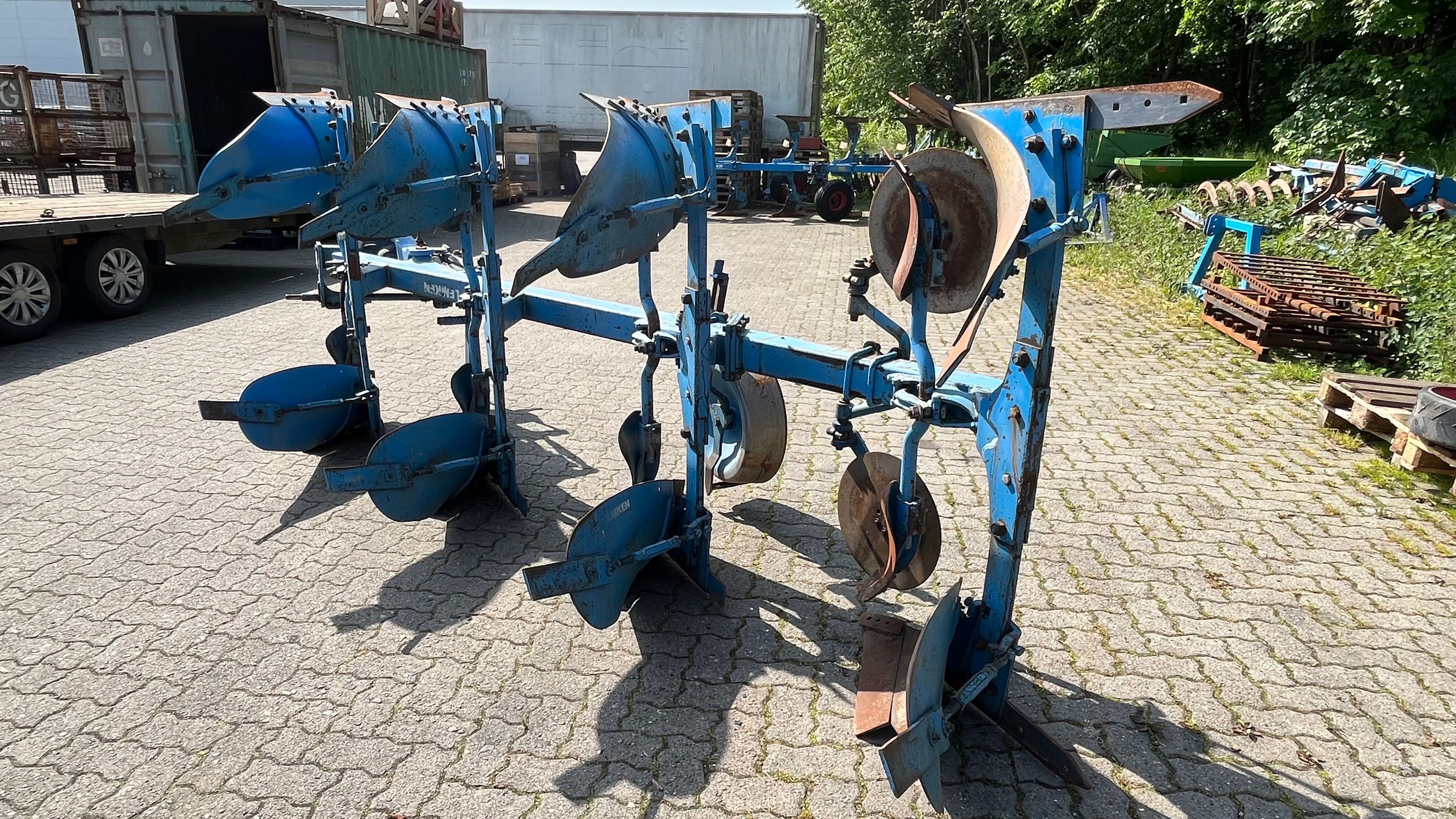 Lemken Opal 110 Omoch Belarus, Case, Claas, John Deere tortadi