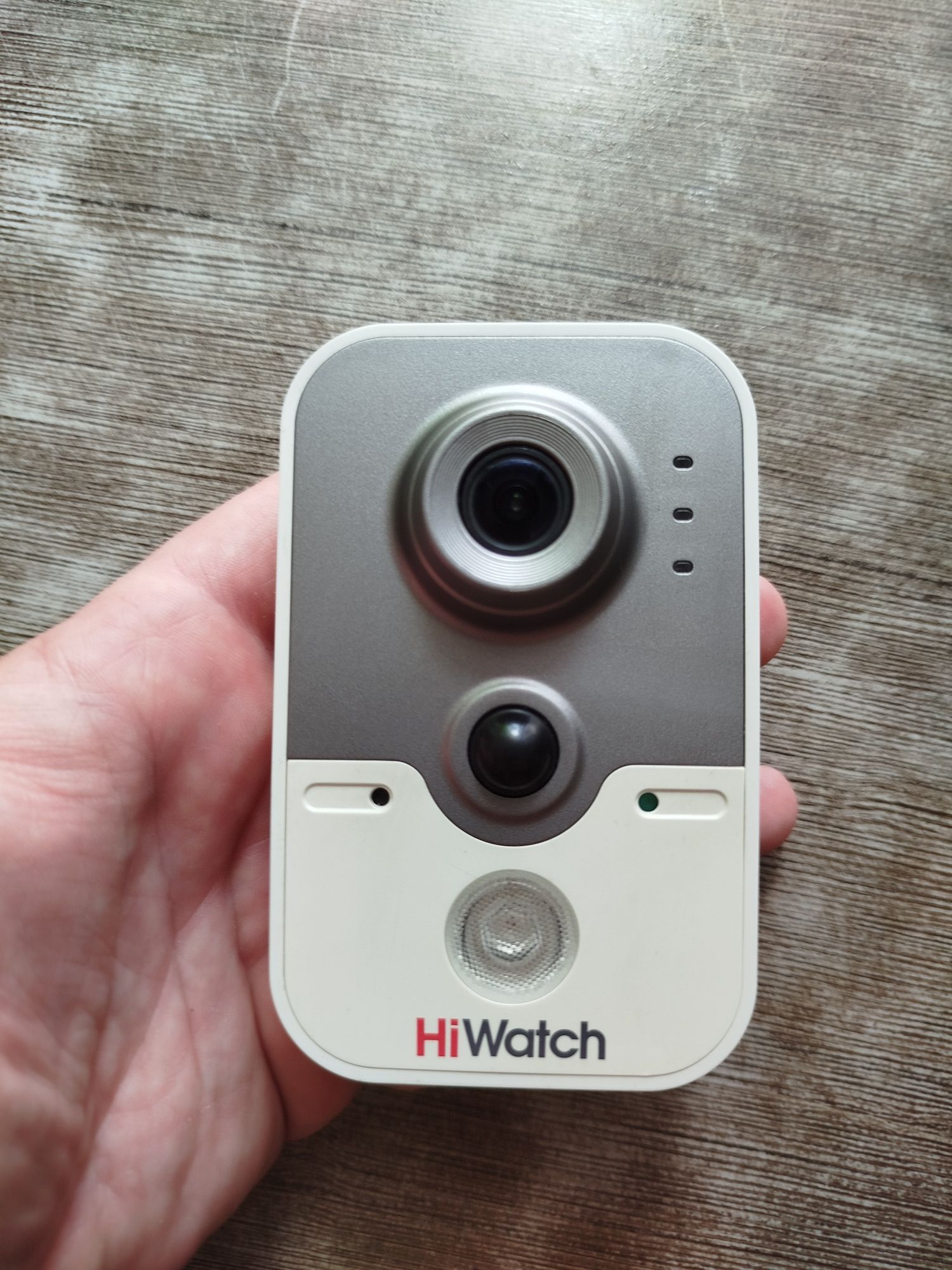 IP-камера HIWATCH DS-I114W(2.8 mm)