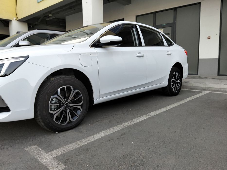 Roewe i6Max 505 км без пробег
