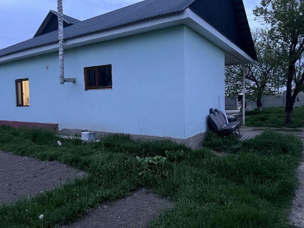 Продается дом + времянка , есть сарай, сеновал , навес