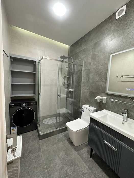 Ц-2 (АЛАЙСКИЙ) • 2-комн • 56 м² • этаж 1/4 [M:0345]
