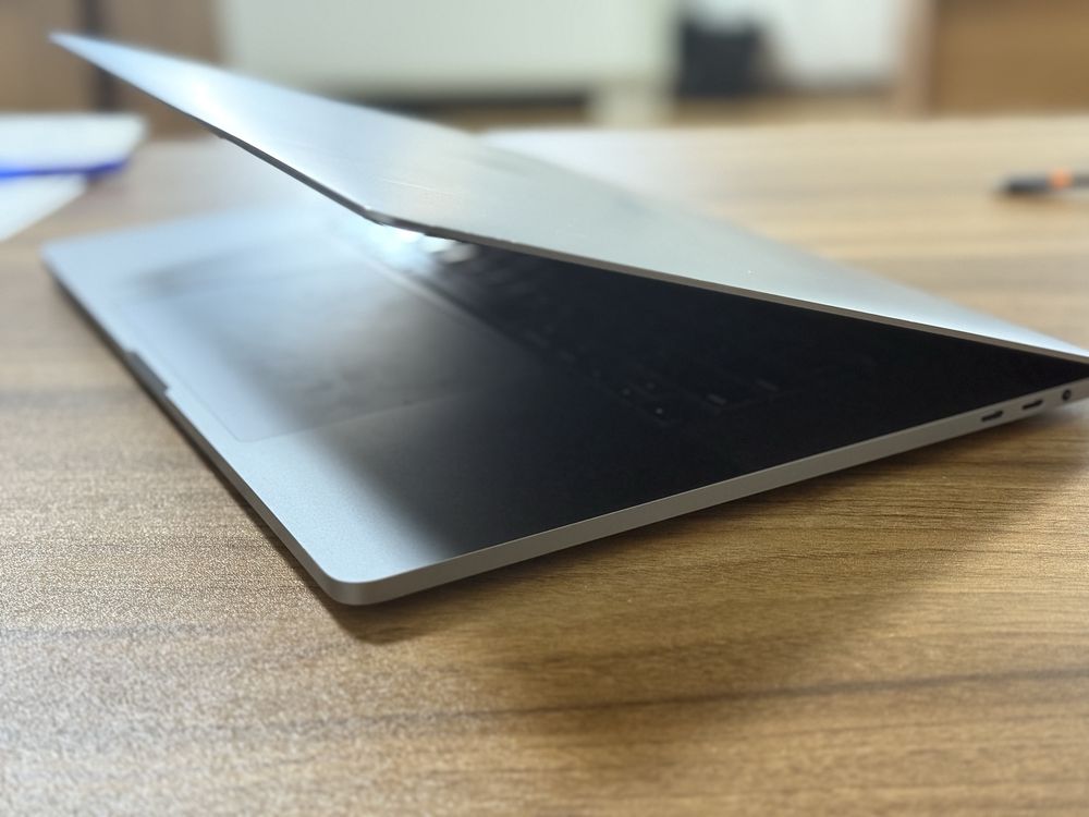 Macbook Pro 16  2019 (intel i9)