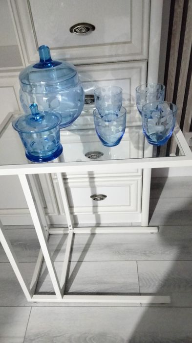 Продам. Винтажный набор. Крюшонница+ ёмкость, для льда и 4 стакана.